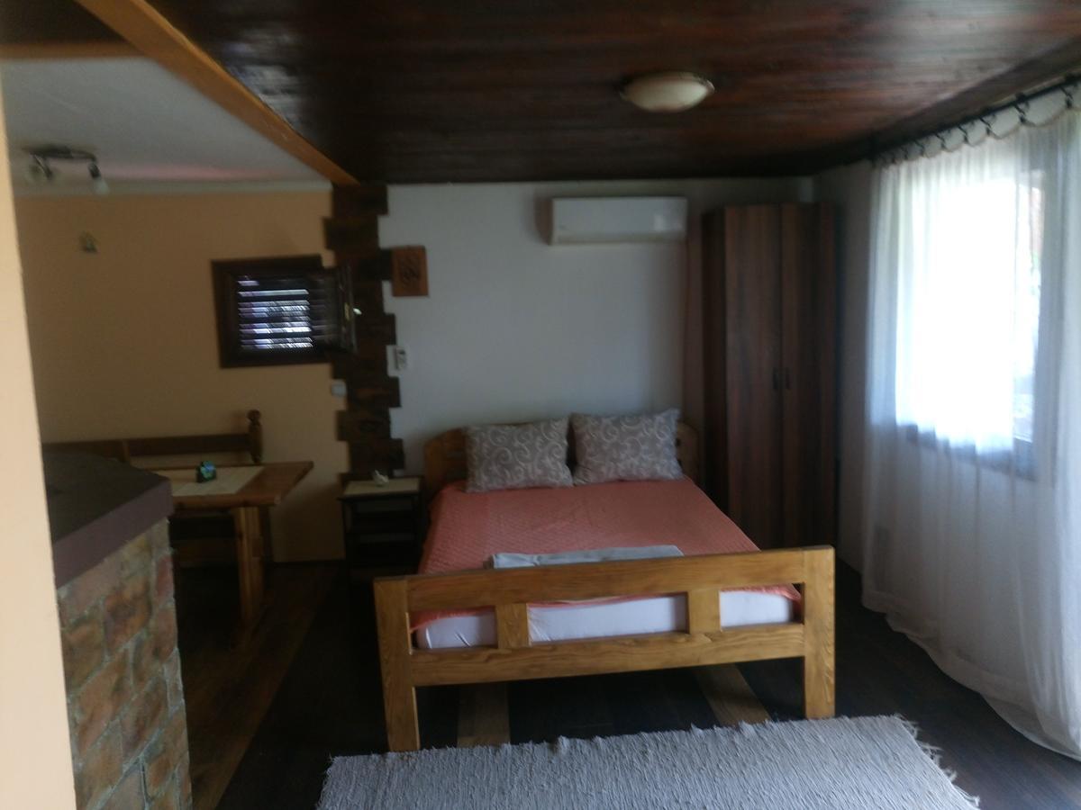 Apartmani Jankovic Врднік Екстер'єр фото