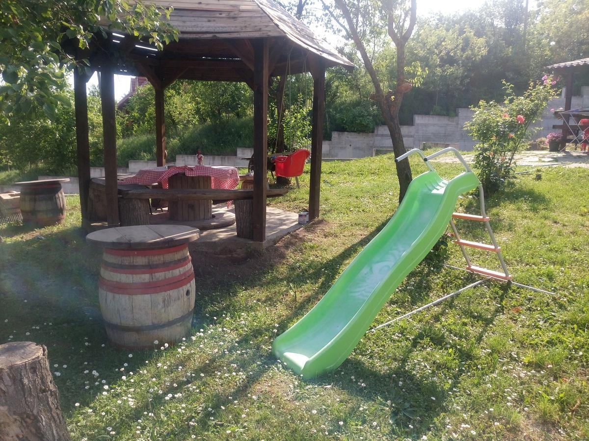 Apartmani Jankovic Врднік Екстер'єр фото