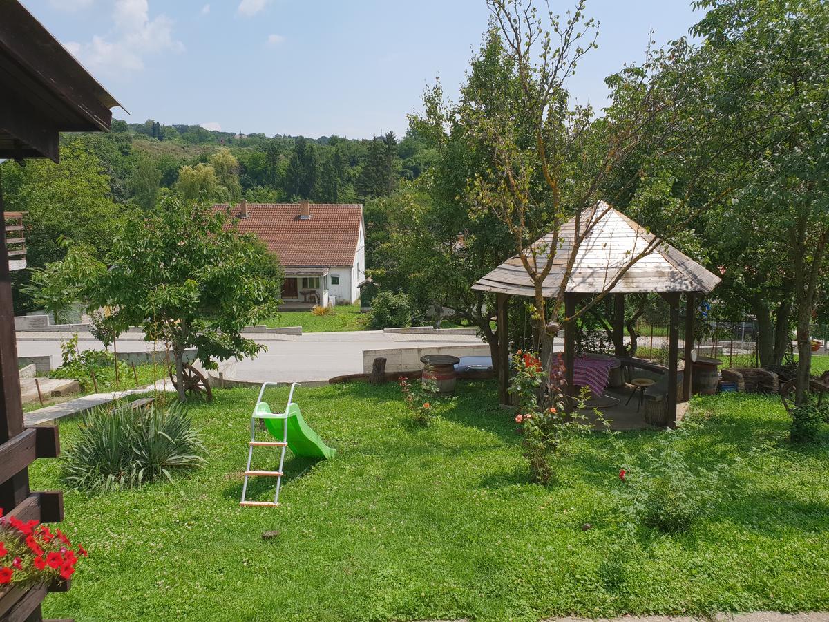 Apartmani Jankovic Врднік Екстер'єр фото
